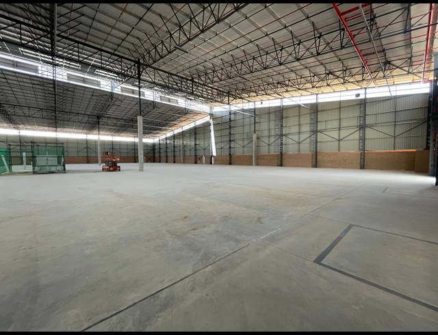 5,473M² WAREHOUSE TO LET IN RANDJESPARK